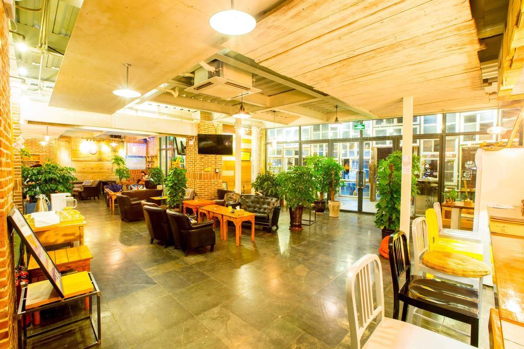 Hostel Marina Qingdao Buitenkant foto